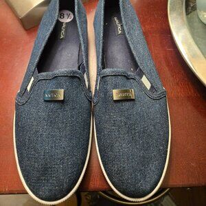 Nautica Slip-On Sneakers – Size 8.5 – Never Worn